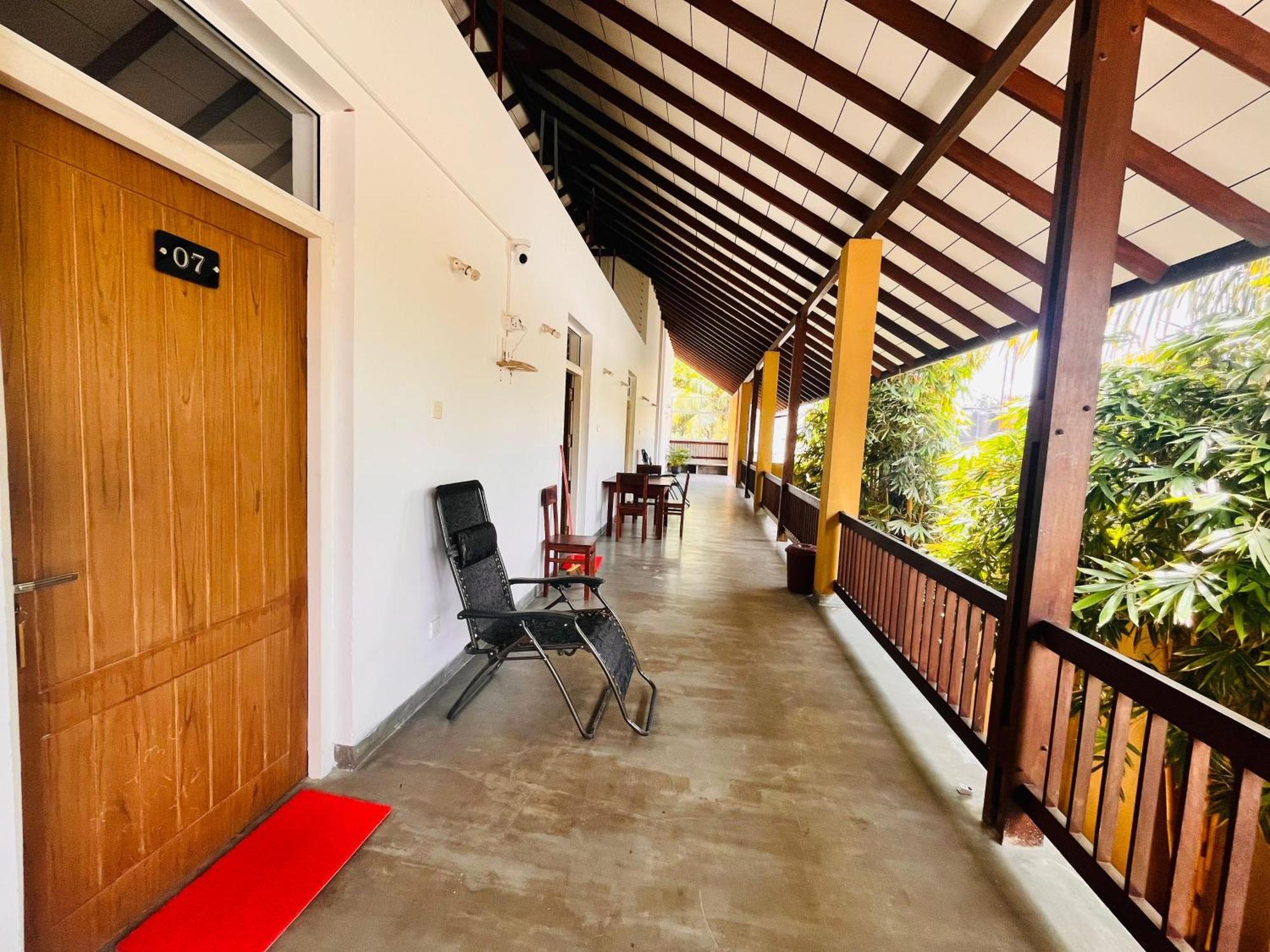 The Hostel Mirissa Luaran gambar